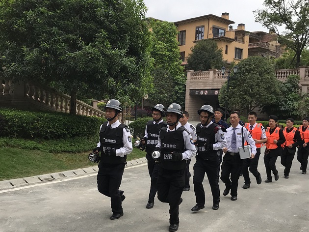 凯发k8一触即发物业防汛演习